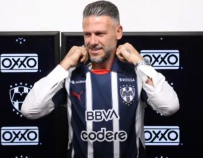 MARTÍN DEMICHELIS RAYADOS