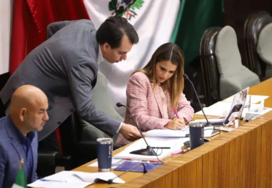 MESA DIRECTIVA CONGRESO NUEVO LEÓN - Informe Regio