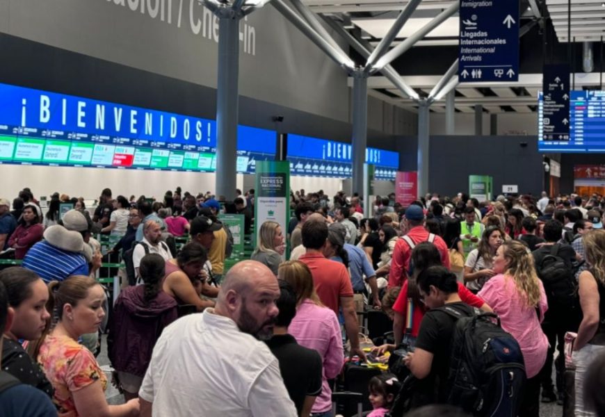 AEROPUERTO MONTERREY - Informe Regio