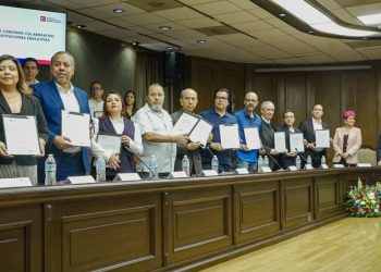 MONTERREY BECAS 40 INSTITUCIONES