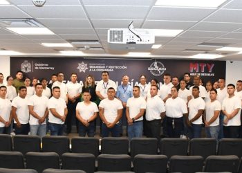 Monterrey Forma 206 Cadetes Nuevos En Su Academia De Policía