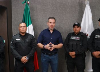 policías de monterrey salvaron de atragantamiento a menor de 6 años   Informe Regio