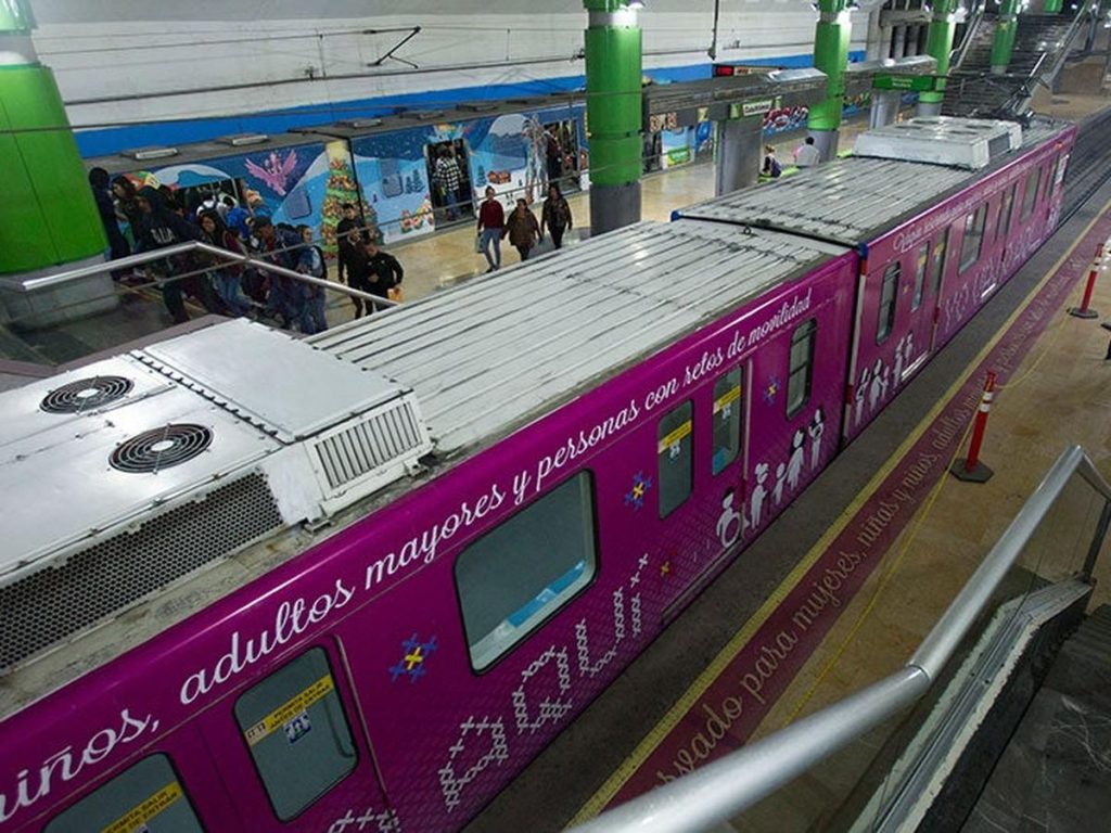 vagón rosa en Metrorrey Ley de Movilidad Greta Barra violencia contra las mujeres transporte público