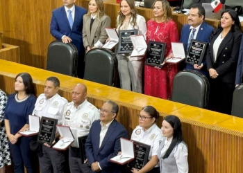 Medalla Fray Servando, Andrés Mijes, Congreso NL, policías de escobedo