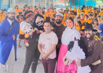 Teatro en tu Escuela, educación Escobedo, arte escolar, valores comunitarios