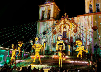 Procesión De Catrinas Santiago - Informe Regio Procesión de catrinas Santiago Día de Muertos Santiago Nuevo León Plaza Ocampo   Informe Regio
