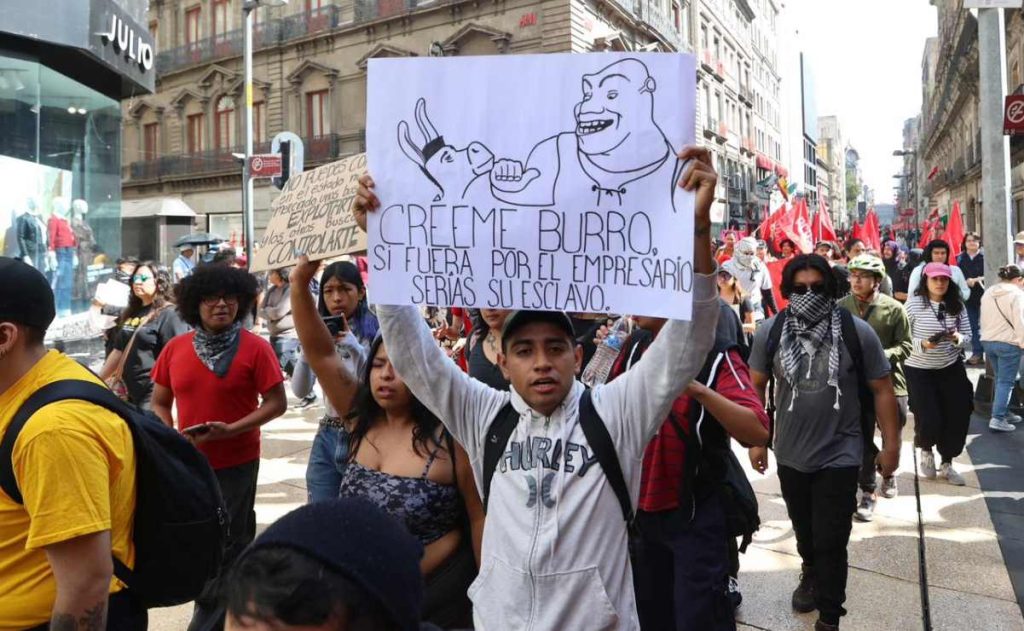 Jornada Laboral - Informe Regio jornada laboral jóvenes marchan Senado de México reforma laboral críticas a Morena