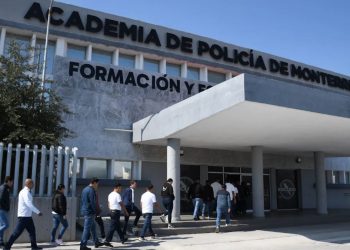 POLICÍA DE MONTERREY NUEVOS CADETES   Informe Regio