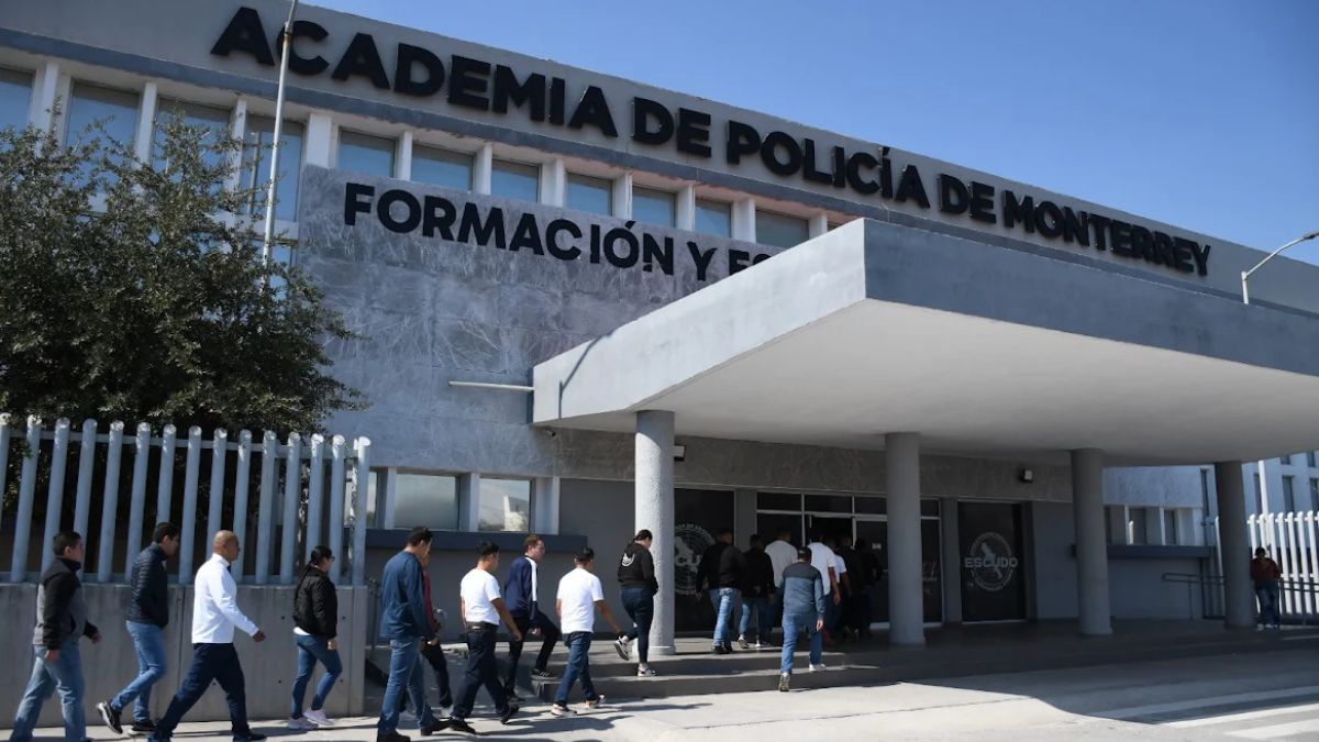 Nuevos Cadetes Entran A La Academia De Policía De Monterrey