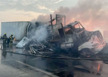 Caos Vial - Informe Regio caos vial choque Aeropuerto de Monterrey tráiler Informe Regio