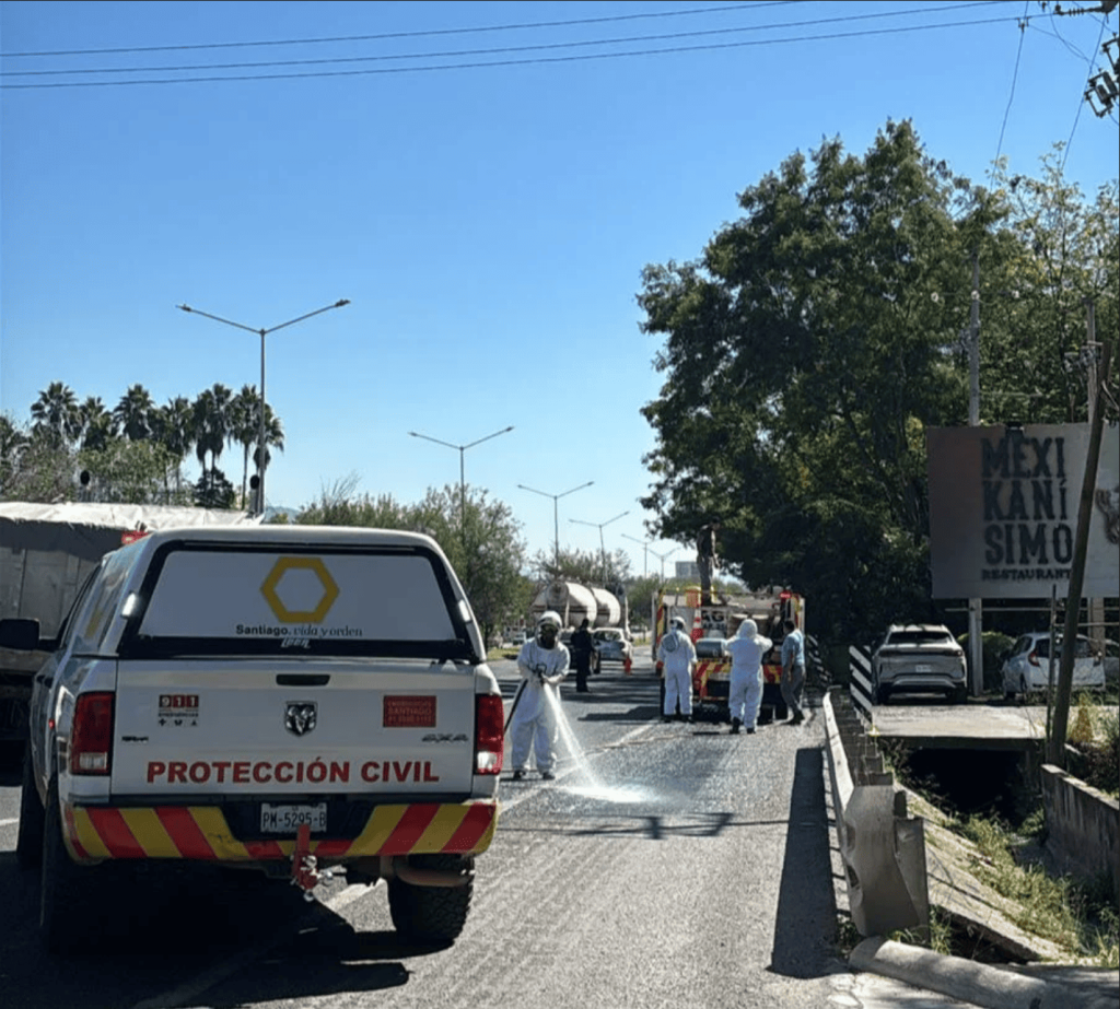 Derrame De Miel - Informe Regio Derrame De Miel Carretera Nacional Protección Civil abejas peligrosas incidente vial