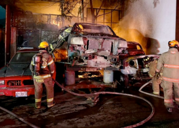 incendio en San Nicolás Protección Civil San Nicolás de los Garza incendio comercio clausurado   Informe Regio