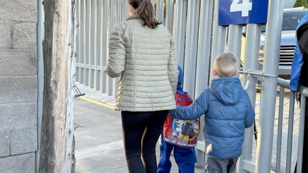 Movilidad De San Pedro - Informe Regio movilidad de San Pedro Luis Susarrey Alfonso Reyes caminar al colegio transporte escolar