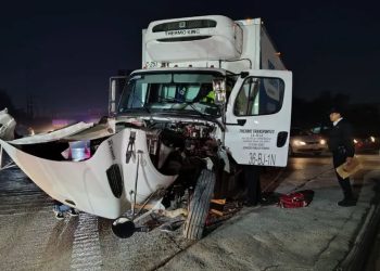 Camión Impactado Por Tren - Informe Regio camion impactado por tren Escobedo Nuevo León carretera a Monclova Protección Civil accidente vial Informe Regio