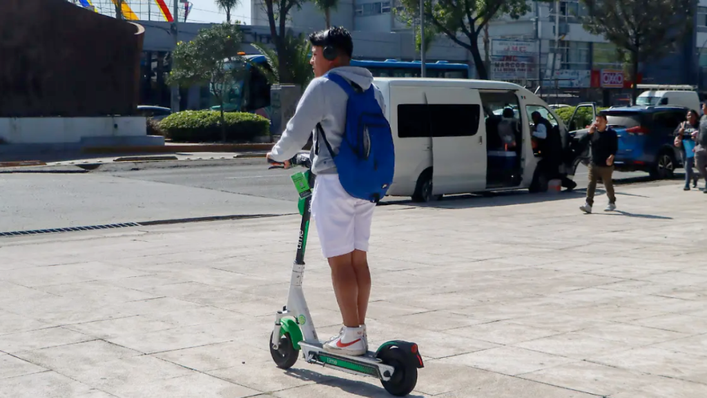 scooters en Monterrey micromovilidad urbana Distrito Tec zona sur Lime