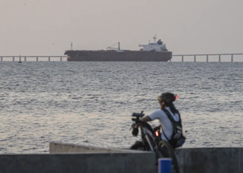 Petroleros Venezolanos - Informe Regio petroleros venezolanos tensión de guerra Estados Unidos Trump organización terrorista Informe Regio