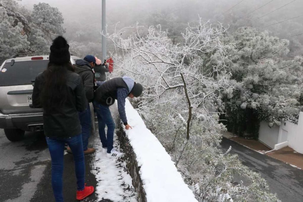 nieve en Nuevo León frente frío Sistema Meteorológico agua nieve Sierra Madre