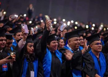 PREPA REGIA MONTERREY 900 PERSONAS   Informe Regio