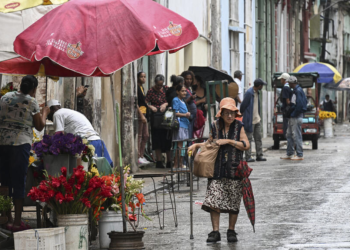 envío de ayuda de EU manipulación política damnificados   Informe Regio