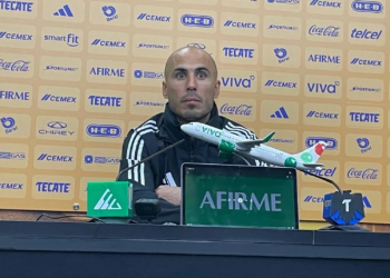 Guido Pizarro en conferencia   Informe Regio