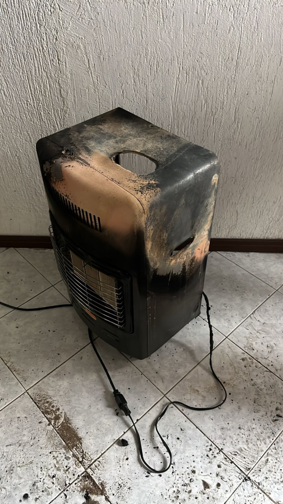 Explosión de gas en Cumbres quinto sector deja a un hombre de 52 años con quemaduras graves y daños en su vivienda