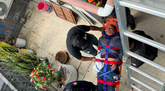 Captura De Pantalla 2026-02-03 a Las 111855 Am - Informe Regio Hombre lesionado tras descarga eléctrica en Apodaca al realizar labores de limpieza cerca de líneas de alta tensión en un domicilio