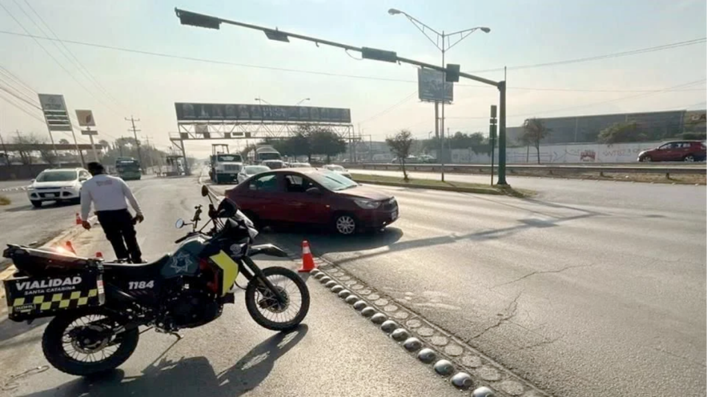 - Informe Regio Contraflujo en Santa Catarina Av Industriales tráfico de Santa Catarina obras y ajustes viales