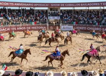 Gran Cabalgata del 175 aniversario de Apodaca Gobierno de Apodaca Santa Rosa participantes jinetes   Informe Regio