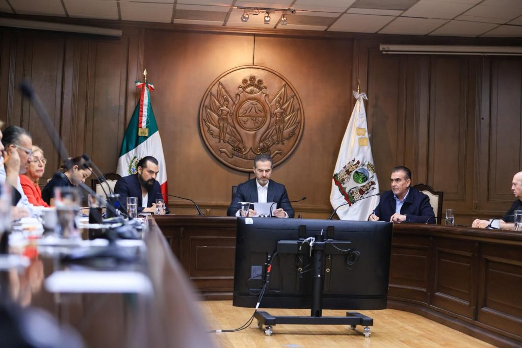 - Informe Regio Mujer que inspira Cabildo de Monterrey medalla municipal consultas ciudadanas María Elena Chapa